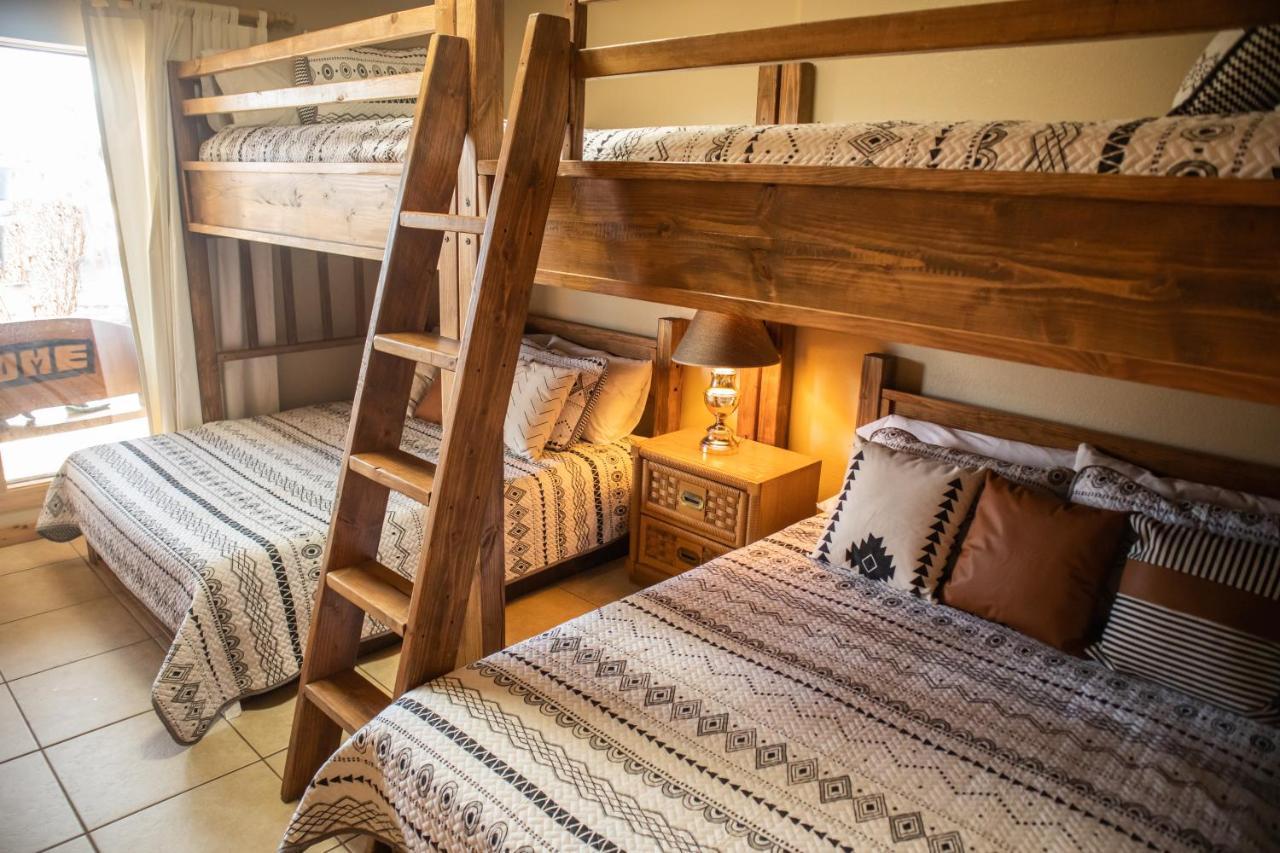 Tanasi Lodge - Reunions, Retreats, Weddings, Family Getaways Sevierville Extérieur photo