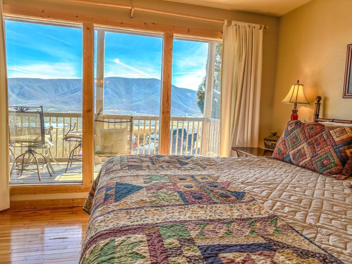 Tanasi Lodge - Reunions, Retreats, Weddings, Family Getaways Sevierville Extérieur photo
