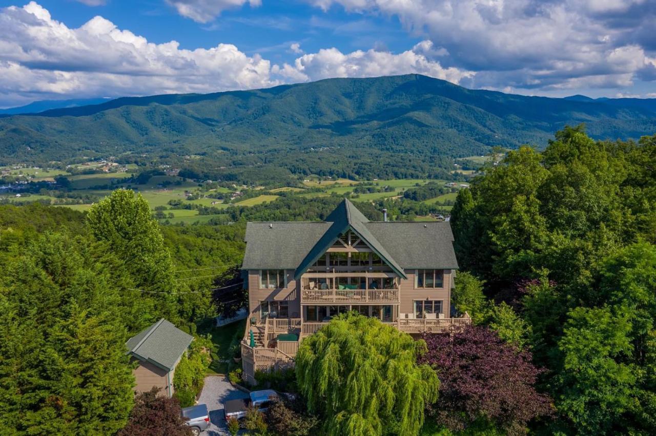Tanasi Lodge - Reunions, Retreats, Weddings, Family Getaways Sevierville Extérieur photo