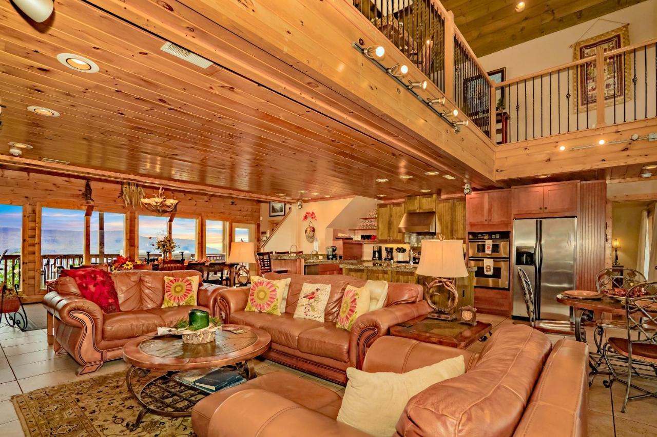 Tanasi Lodge - Reunions, Retreats, Weddings, Family Getaways Sevierville Extérieur photo